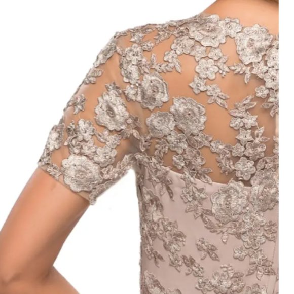 LA FEMME LACE BACK & SATIN FROST ROSE TRUMPET GOWN sz 4 - Picture 3 of 5